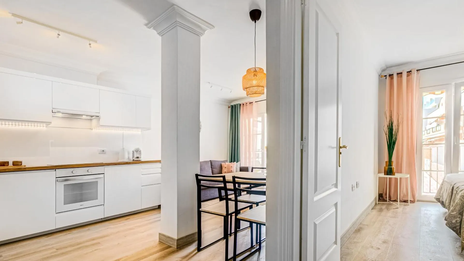 Bahia La Caleta Sea View Apartment 아데제
