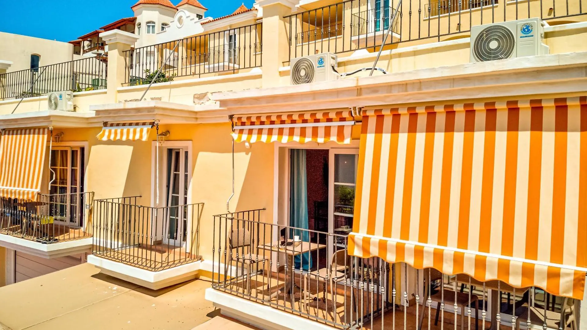 Bahia La Caleta Sea View Apartment 아데제
