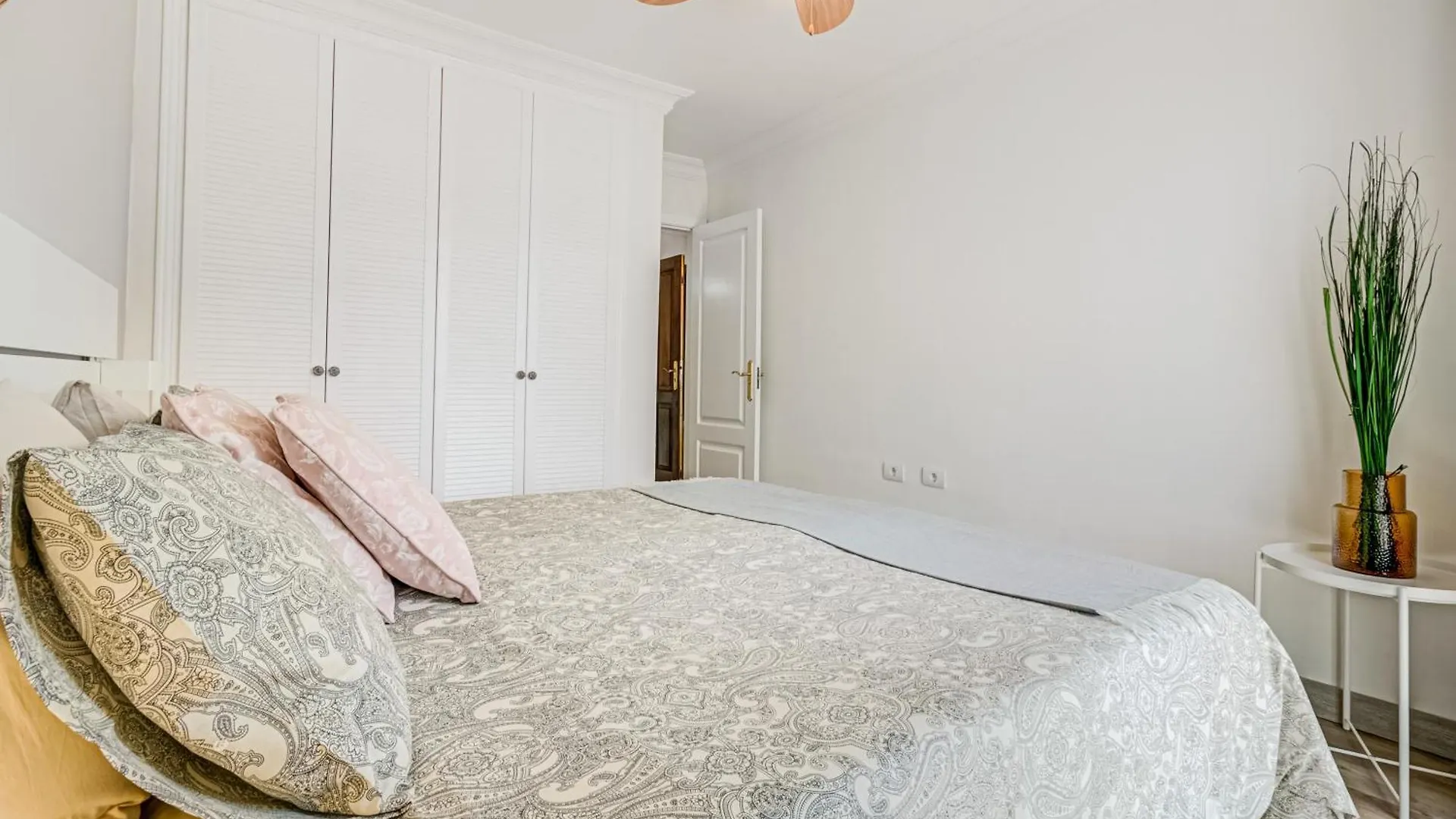 Bahia La Caleta Sea View Apartment 아데제 0*,
